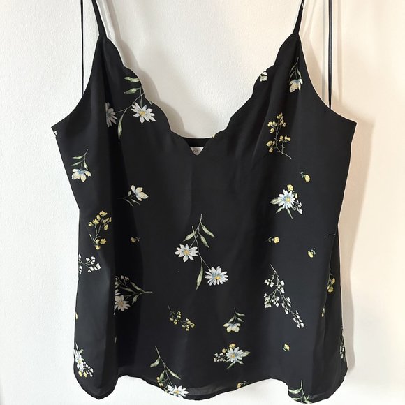 Black floral top - Picture 1 of 2